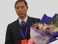 博皓的“小蜜蜂”——王佳興 博皓的“小蜜蜂”——王佳興